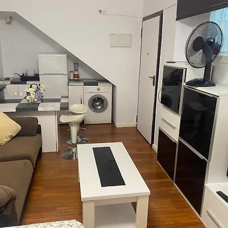 Cerca De La Playa Apartment